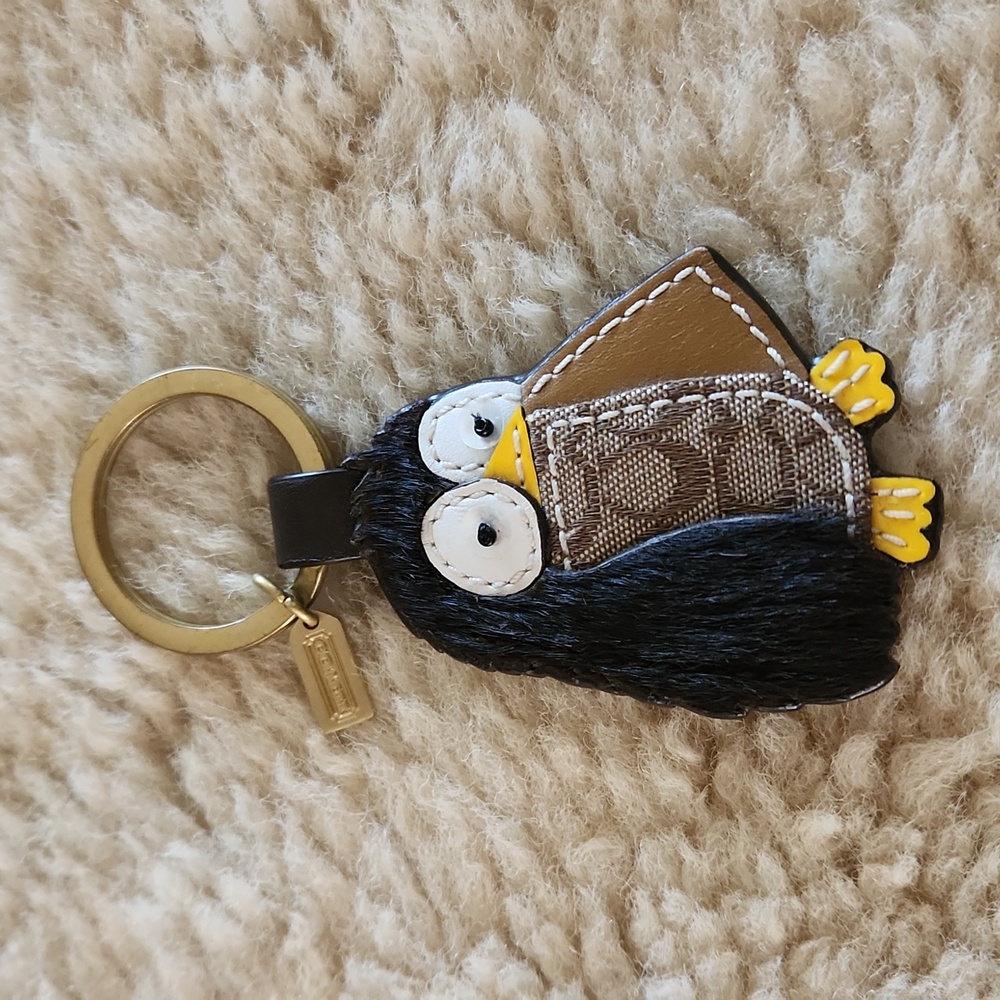 Adorable NWOT Coach Signature Leather Owl Key Ring π€ππ¦β€οΈπ - Picture 2 of 10